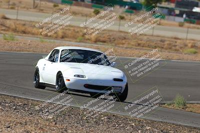 media/Oct-01-2022-Team Topak Racing (Sat) [[f860fb51be]]/2-Inter Low 2/session 1 turn 3/
